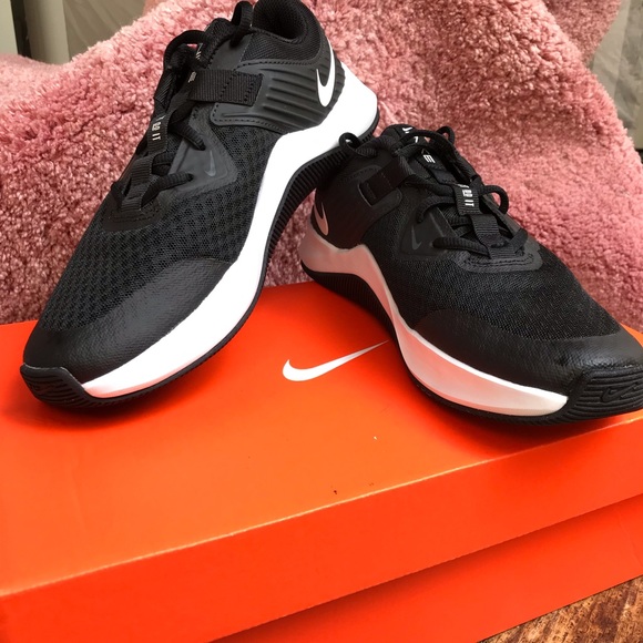 NIKE WMS MC TRAINER - Picture 3 of 13